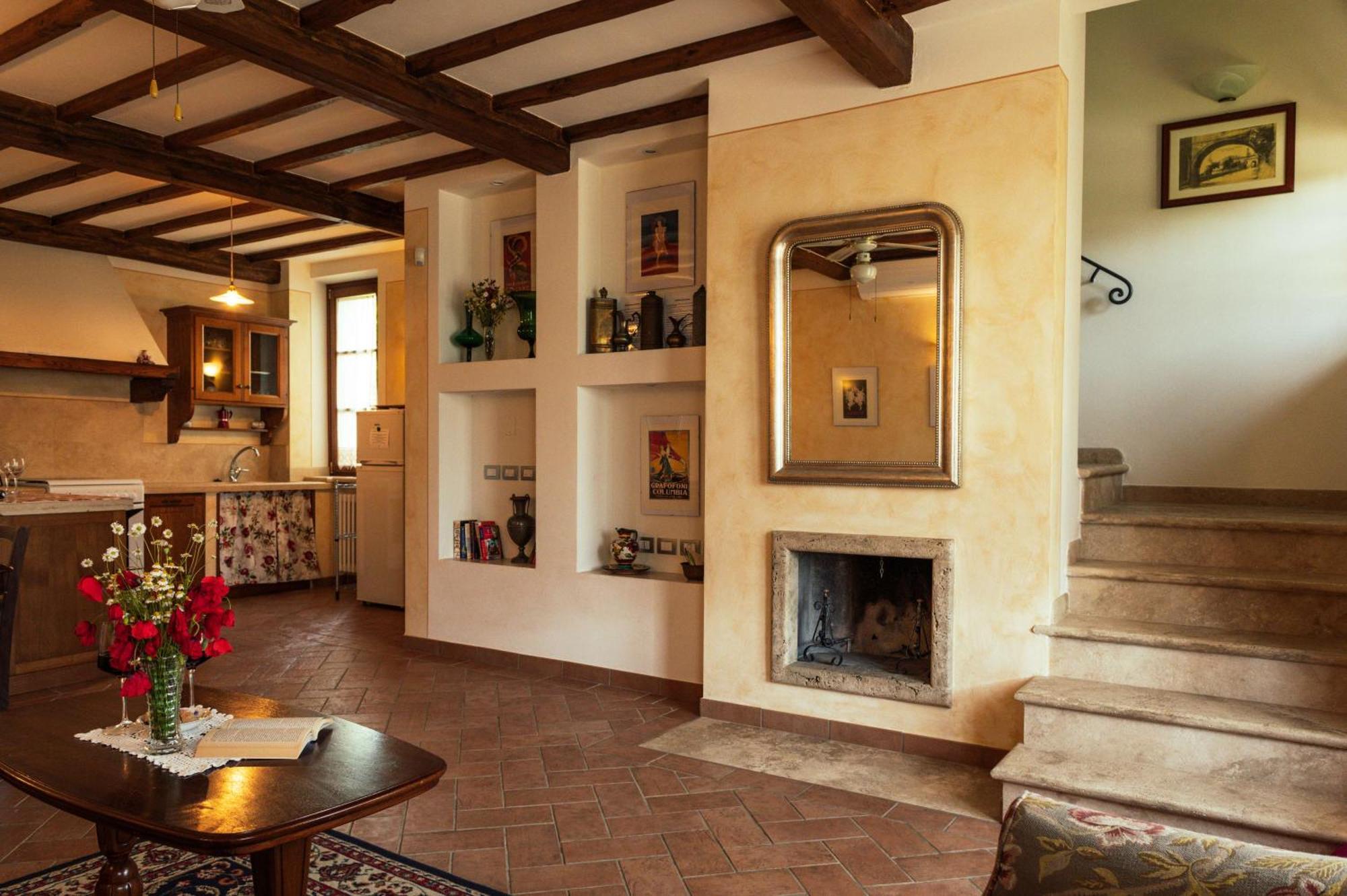 Agriturismo Casal Gheriglio 卢奇尼亚诺 外观 照片