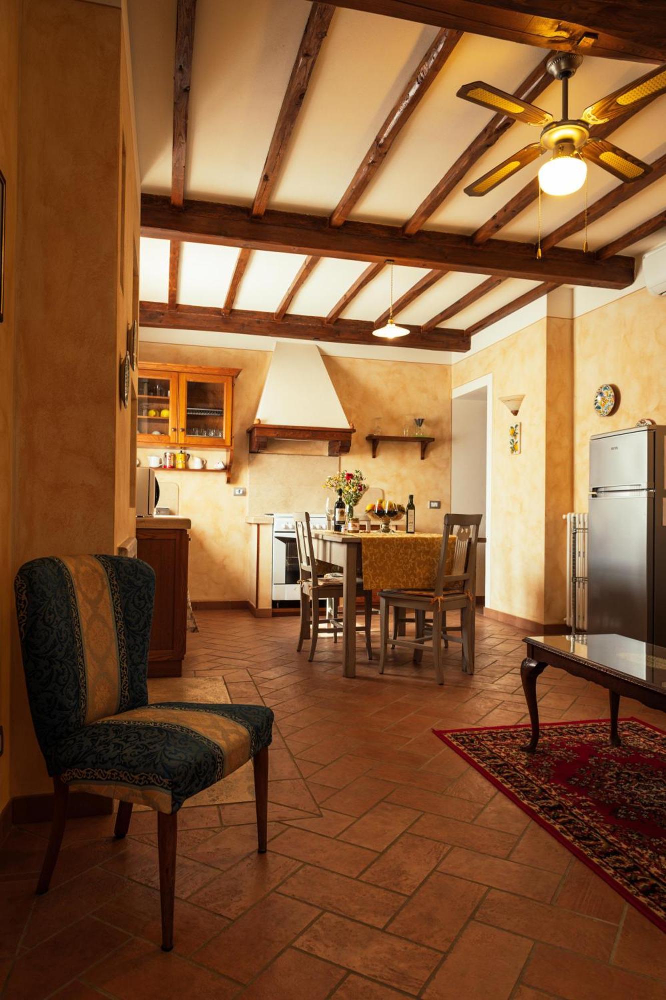 Agriturismo Casal Gheriglio 卢奇尼亚诺 外观 照片